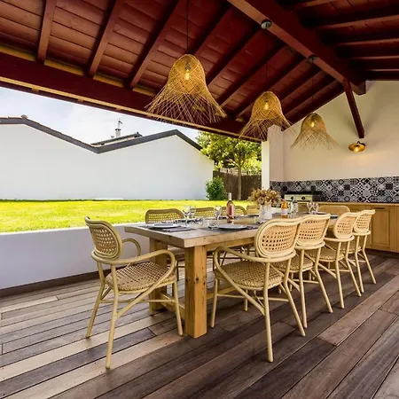 Bixente Enia Keyweek Family Pool * غوتاري