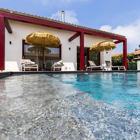 Bixente Enia Keyweek Family Pool غوتاري