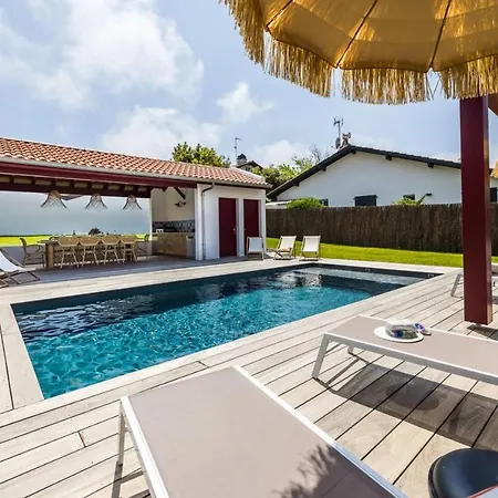 Bixente Enia Keyweek Family Pool * غوتاري