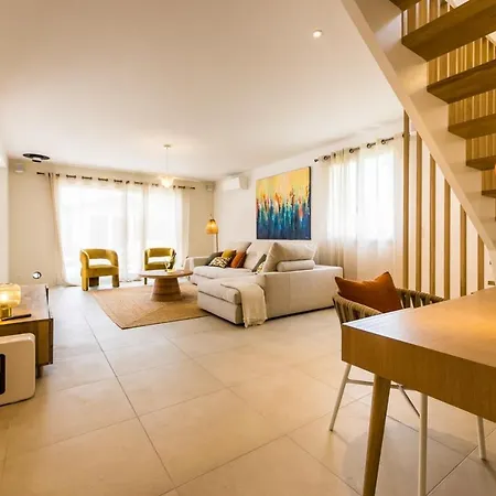 Bixente Enia Keyweek Family Pool فيلة *